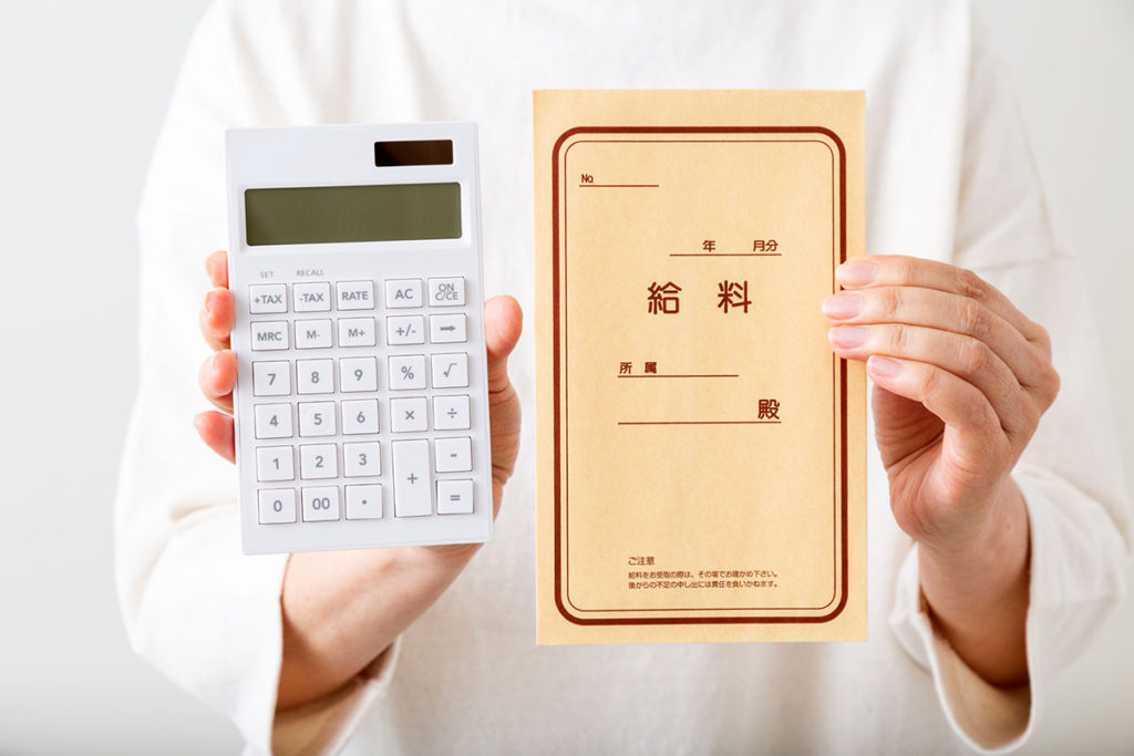 ネイリストの給料はいくら 給料が上がりやすい人の特徴も解説 アフロートネイルスクール