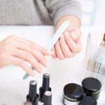 エメリーボードとは？ネイルにおすすめの種類や粗さ、使い方をチェック！