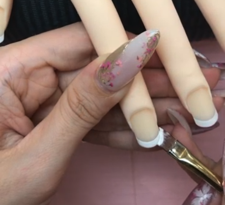 ２回目のジェルフレンチカラーリングの様子