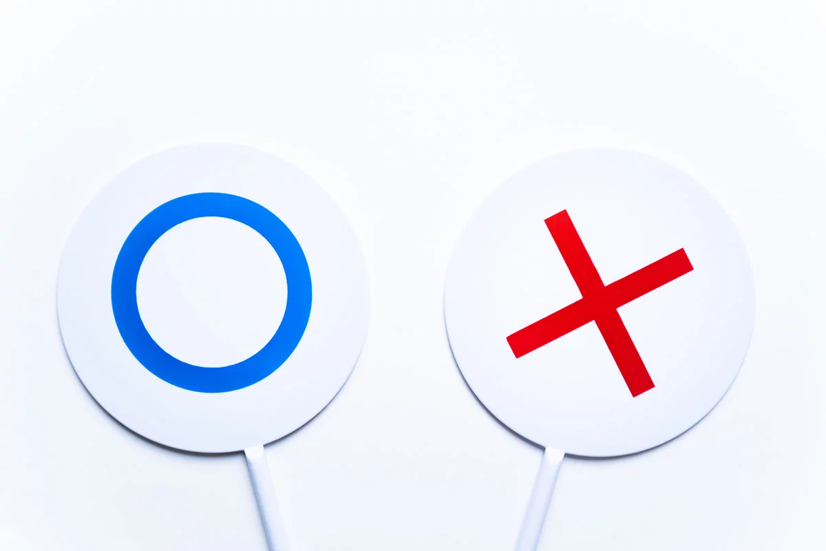 ネイリスト検定の良い例・悪い例のイメージ画像