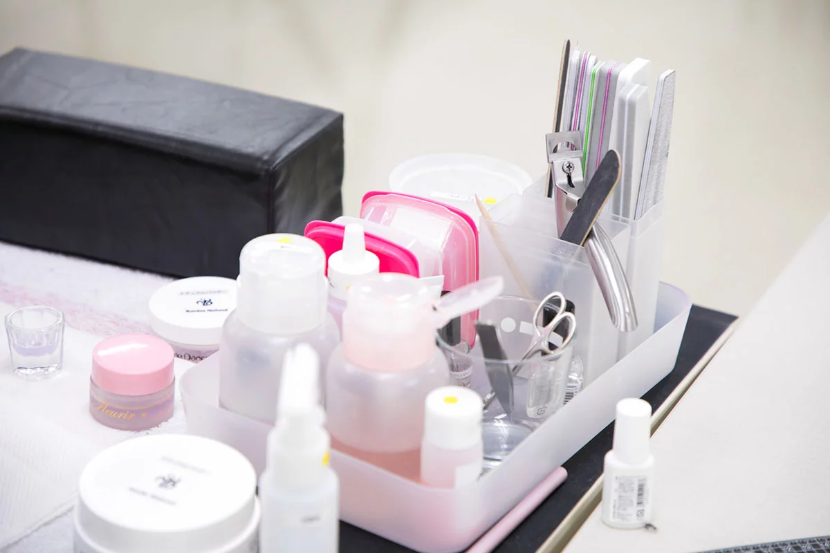 ミックスメディアアートに必要な道具のイメージ画像