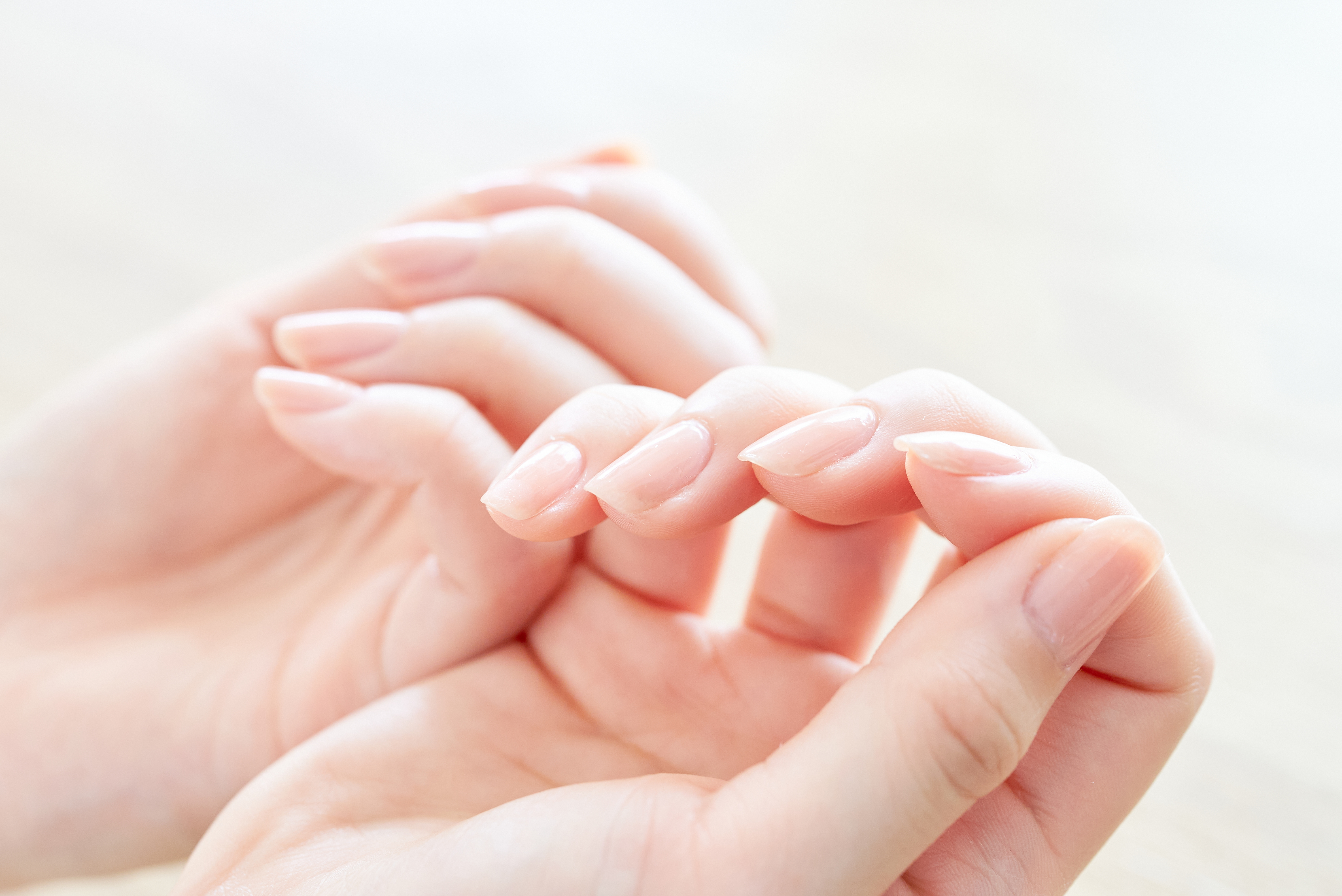 爪を綺麗にする方法｜正しいケア方法を綺麗に保つためのポイント・注意点